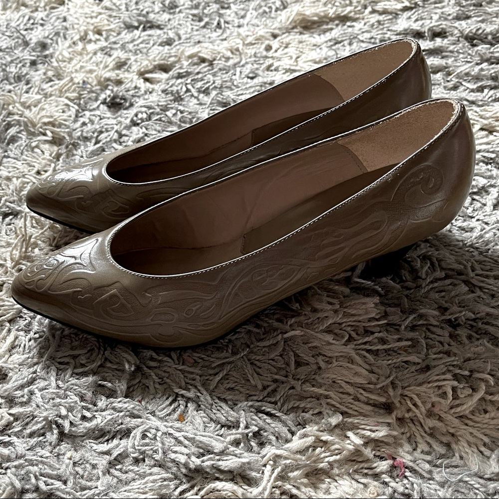 Vintage Nickels Made in Italy Shoe